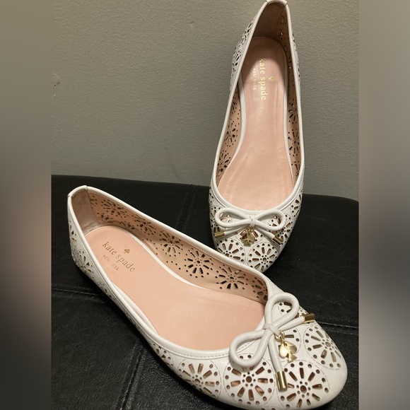 kate spade Shoes - Kate Spade ♠️ Slip on shoes 🥿